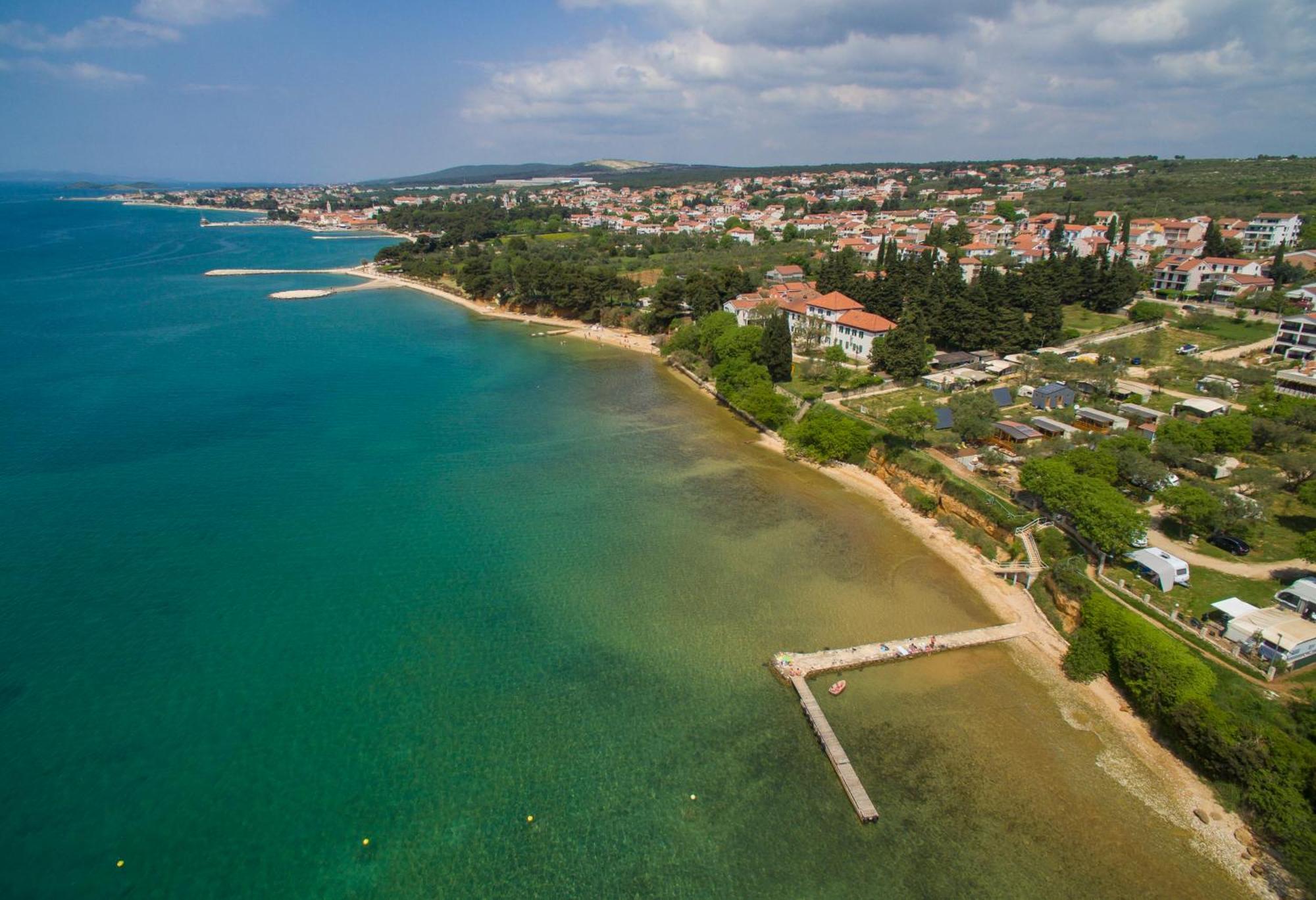 Kamp Karla & Bruno Hotel Sveti Filip i Jakov Exterior foto